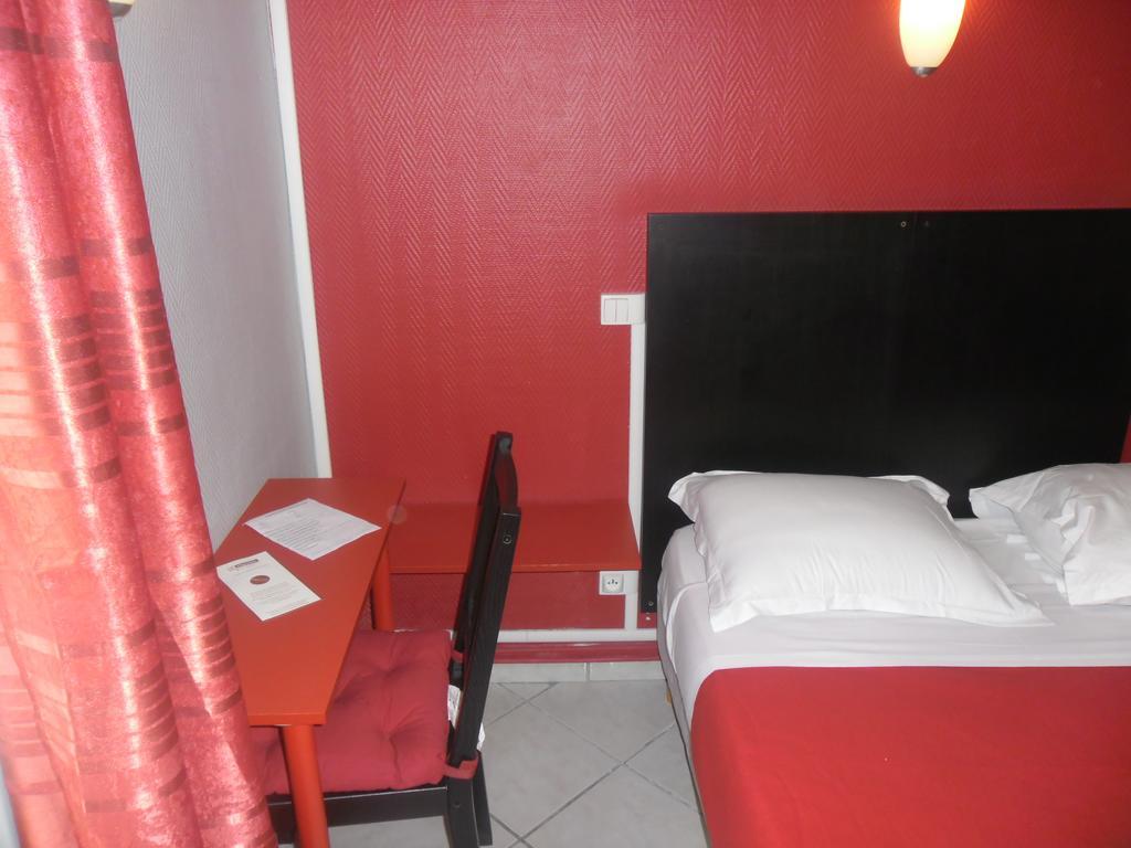 Hipotel Paris Montmartre Gare Du Nord Oda fotoğraf