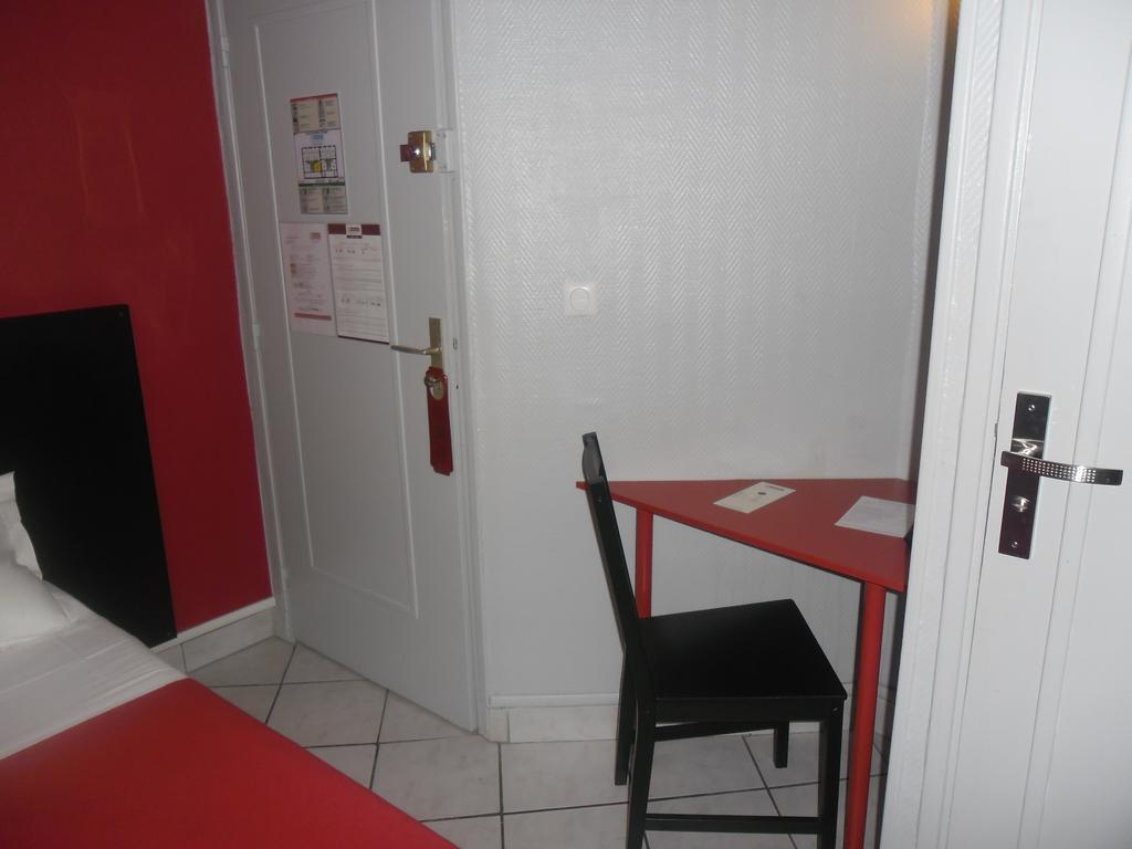 Hipotel Paris Montmartre Gare Du Nord Oda fotoğraf